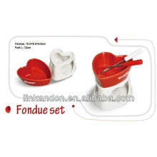 KC-00398 / jeu de fondue en céramique / couleur rouge / forme du coeur